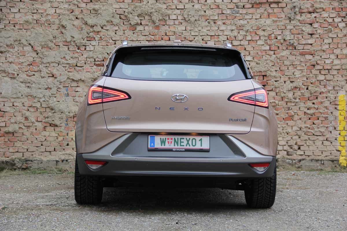 Fahren und Tanken mit dem Hyundai Nexo