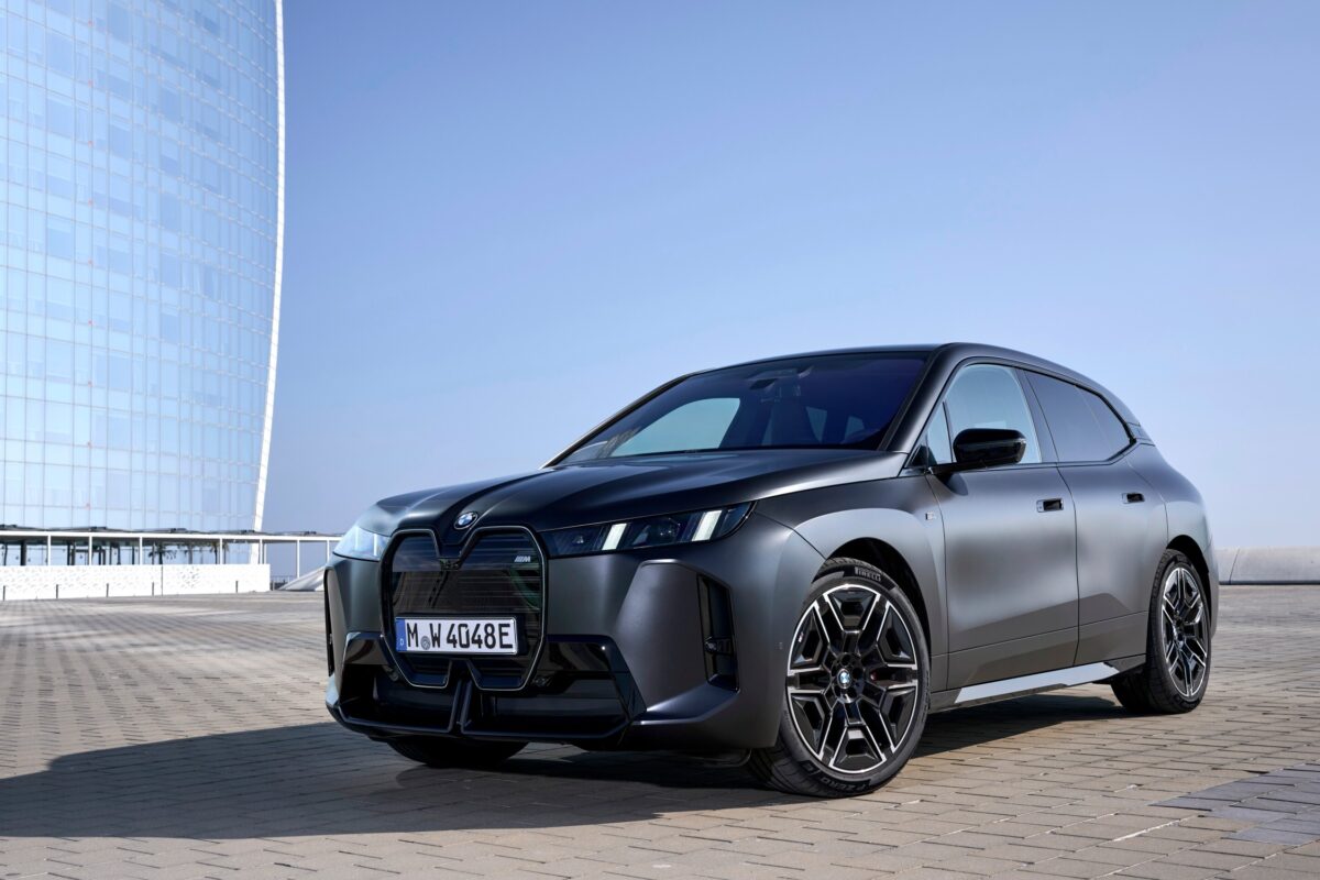 BMW iX
